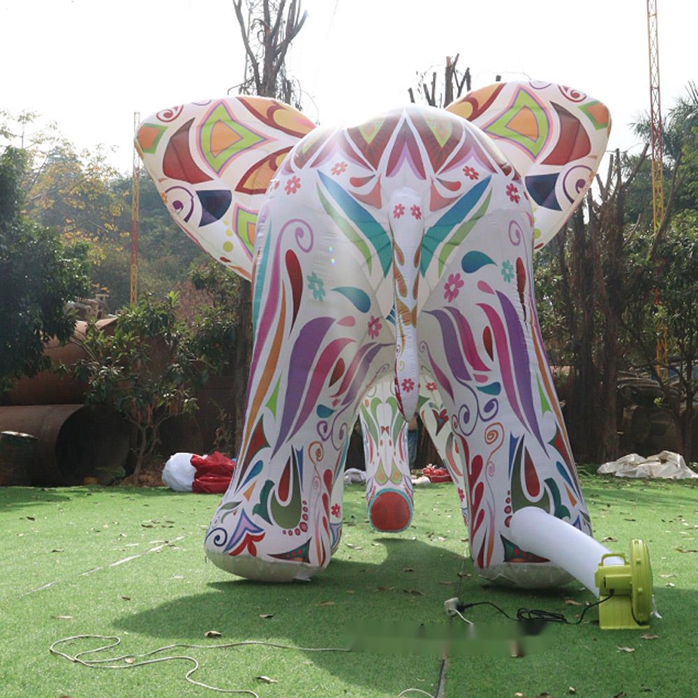 Colorful Giant Elephant With L - огляд і ціна Decor Lighting The Parade